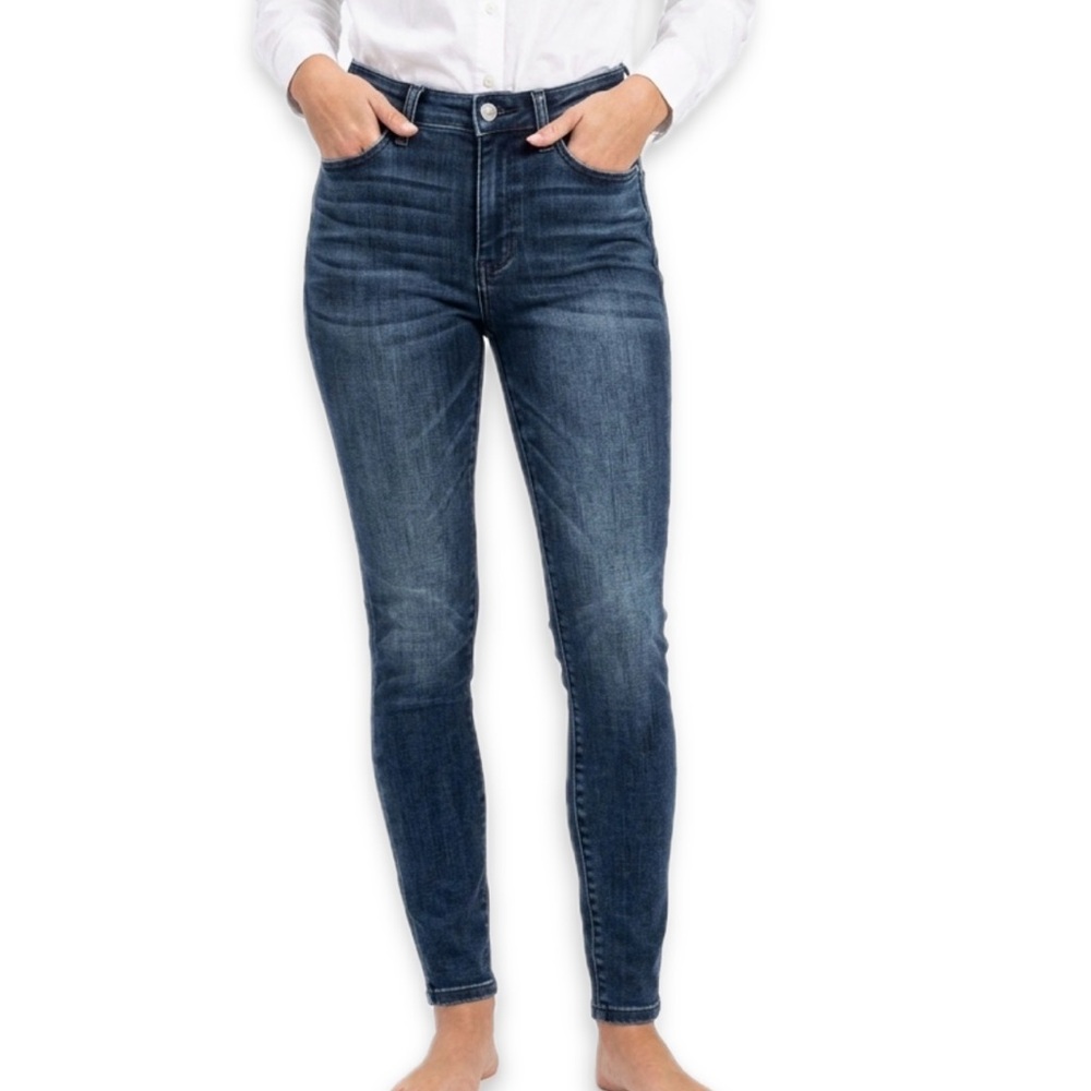 Judy Blue Mid Rise Dark Wash Skinny Jeans Size Women’s 3/26